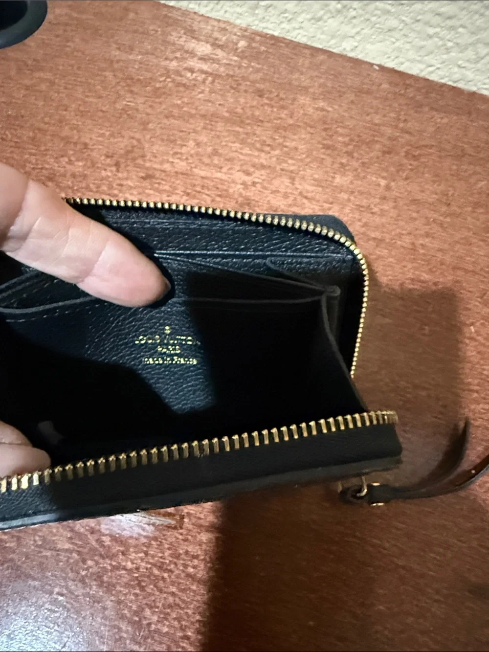 N/A compact black